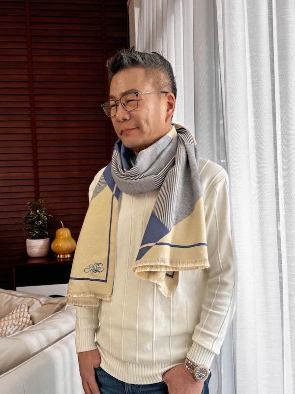 【已售完】沈玉琳 刺繡LOGO 聯名羊毛圍巾:圖片 5