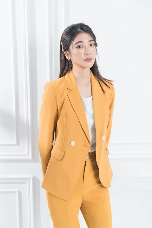 女裝西裝暖色25-轉檔前格式-為-jpg
