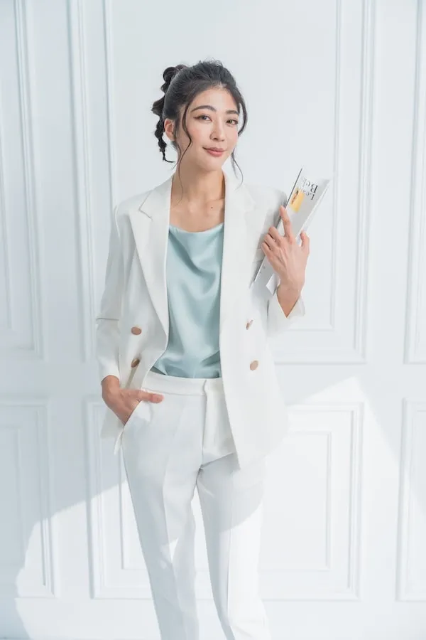 女裝西裝白米30-轉檔前格式-為-jpg